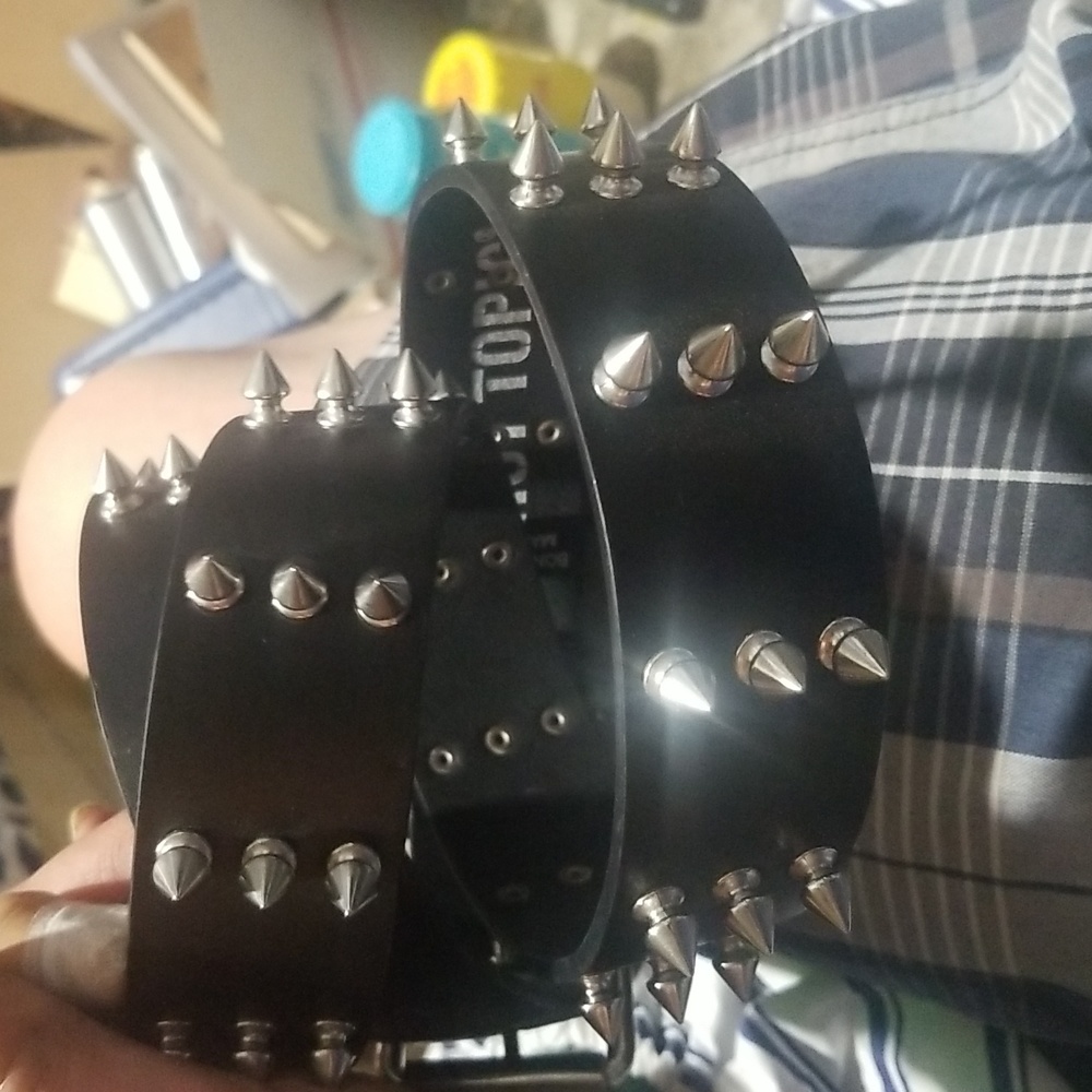 Spiked belt